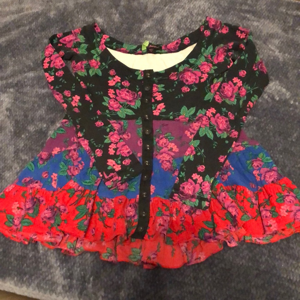 Betsey Johnson button down floral top